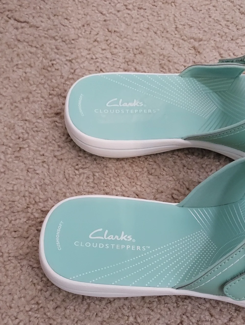 Clarks Cloud Steppers Sandles Size 9M